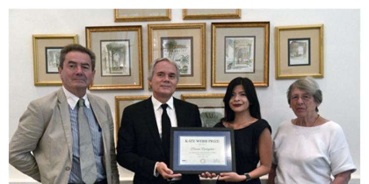 Una periodista filipina recibe el premio Kate Webb de la AFP